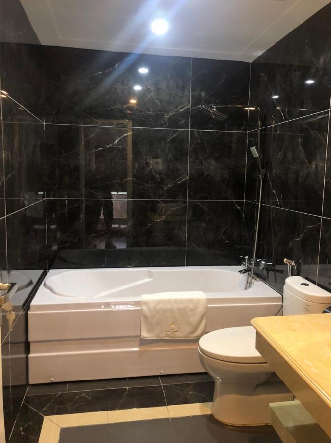 Rubyqueen Halong Hotel Ha Long Esterno foto