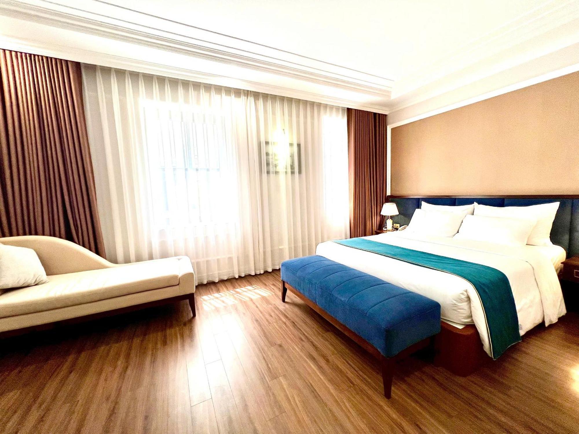 Rubyqueen Halong Hotel Ha Long Esterno foto