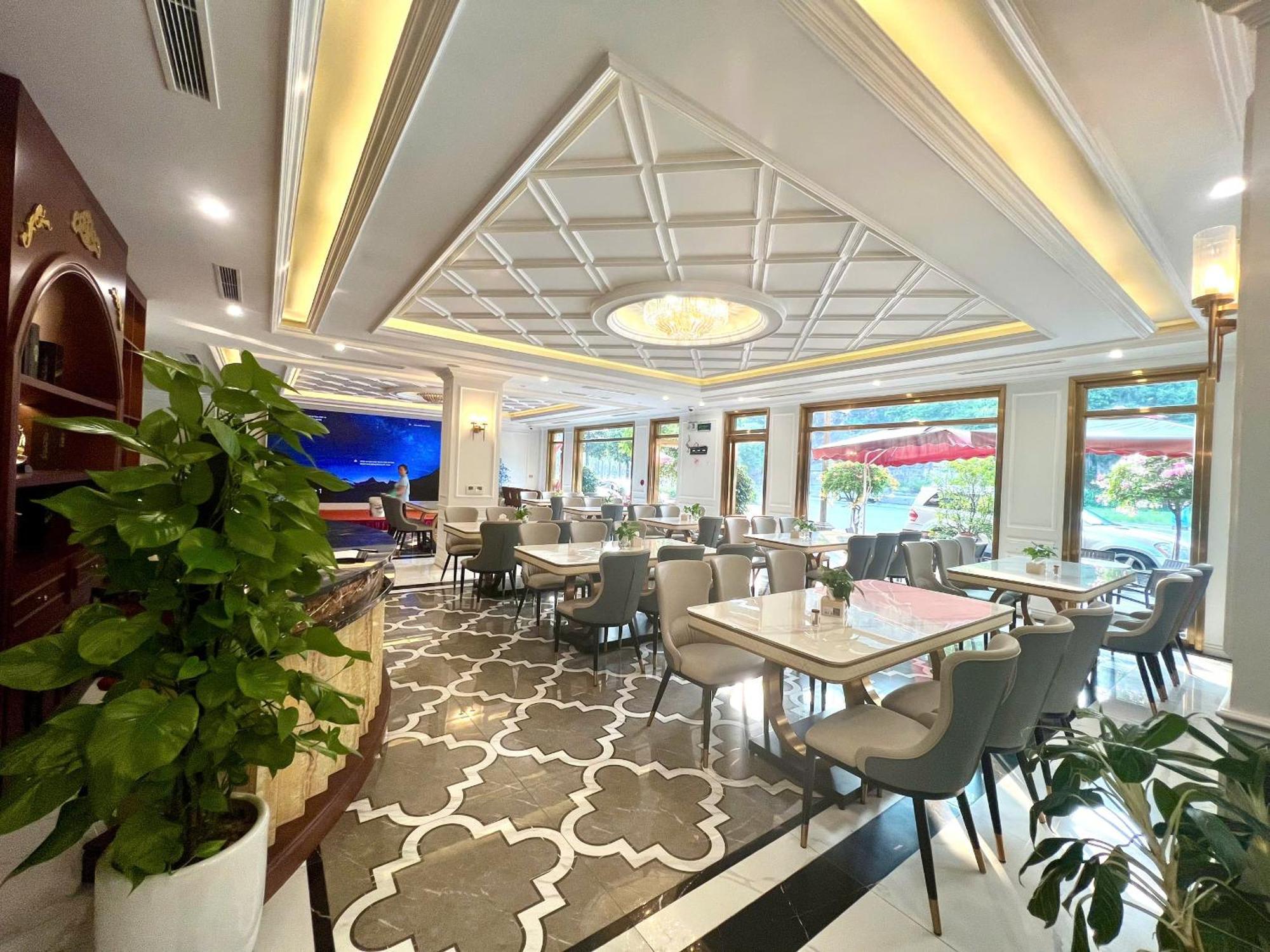 Rubyqueen Halong Hotel Ha Long Esterno foto